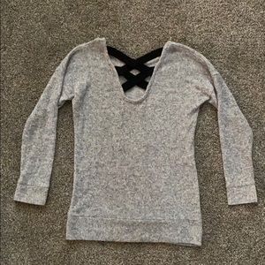 Cute grey thin sweater size Medium!